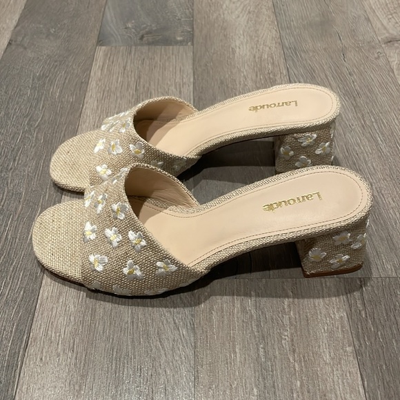 Larroude Brigitte Mule In Raw Linen Sandals - Picture 9 of 14